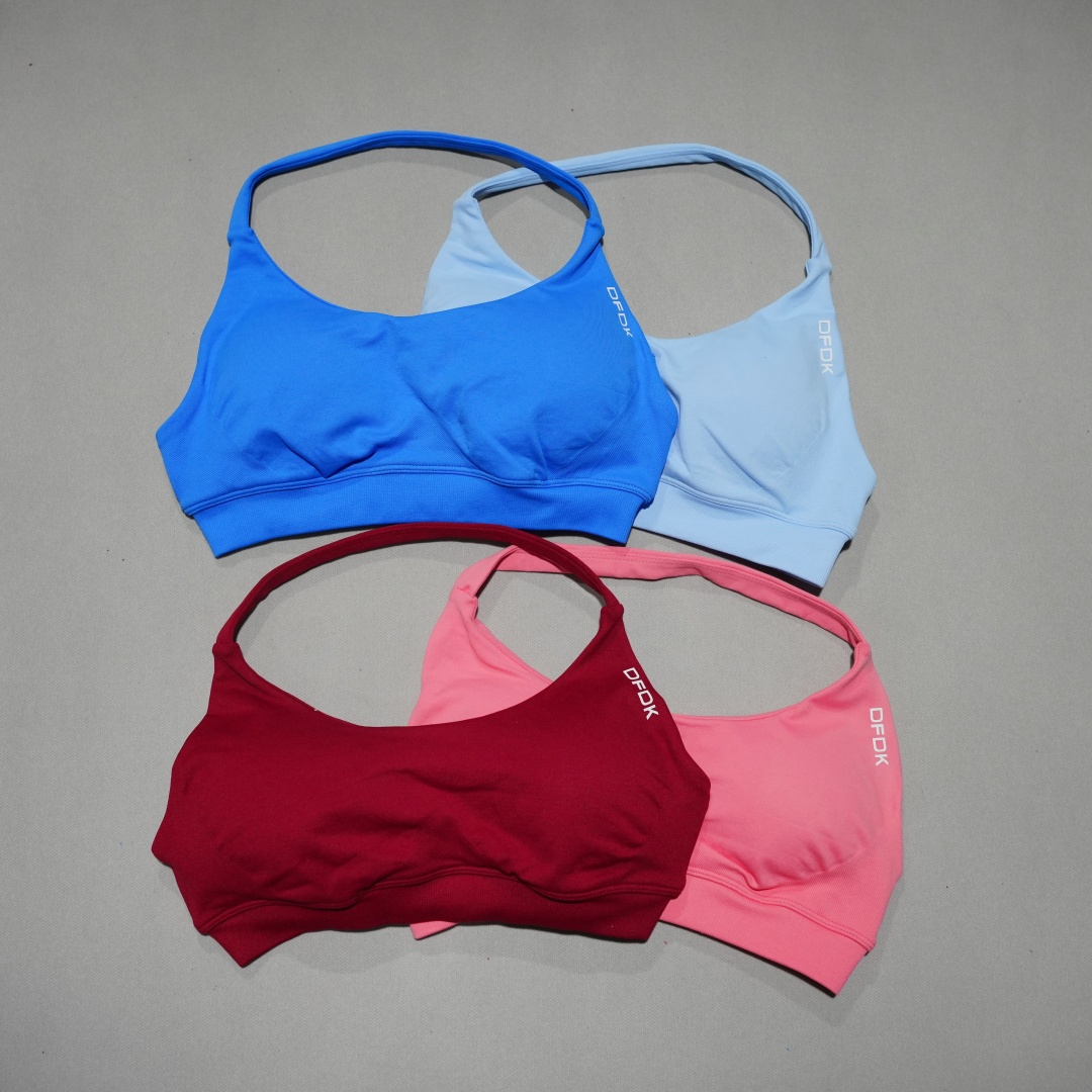 حمالة صدر رياضية بدون خياطة من - مراجعة Sports Bra High Impact وسعره