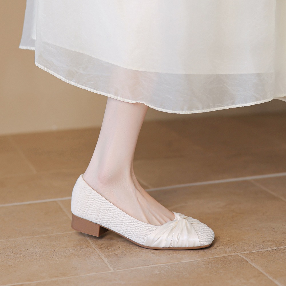 أحذية نسائية أنيقة بكعب سميك م - مراجعة Slip Dress Satin وسعره