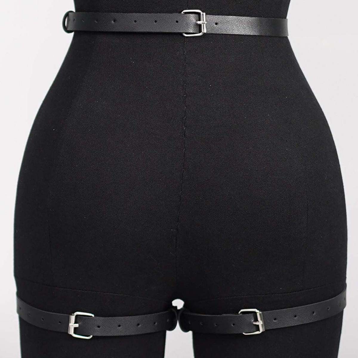 حزام خصر وفخذ كامل من الجلد ال - مراجعة Garter Belt Set وسعره